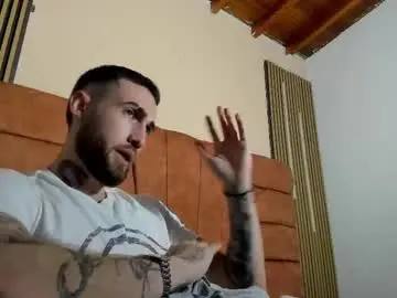 Chaturbate Live Porn of luke_davis01