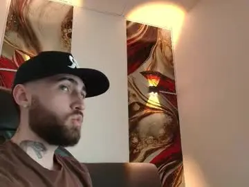Chaturbate Free Porn Cam of luke_davis01
