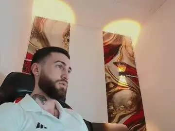 Chaturbate Best live sex cam show of luke_davis01