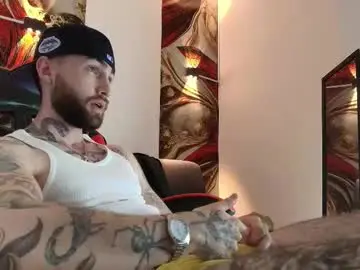 Chaturbate Live Porn of luke_davis01