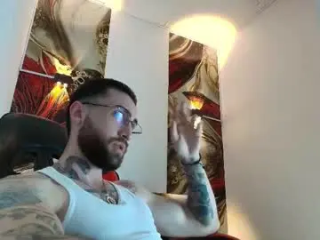 Chaturbate Sex Chat of luke_davis01