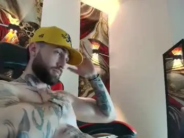 Chaturbate Live Porn of luke_davis01