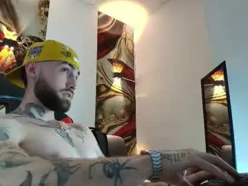 Chaturbate Nude Webcam of luke_davis01