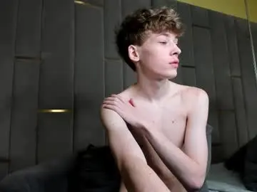 Chaturbate Free Live Porn of curlytwinkboy