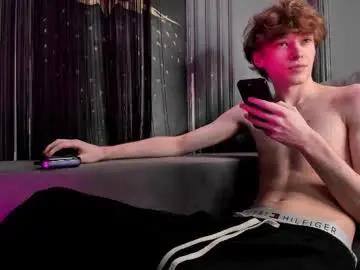 Chaturbate Sex Chat of curlytwinkboy