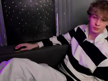 Chaturbate Nude Webcam of curlytwinkboy