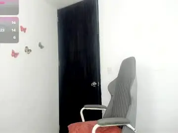 Chaturbate Live Sex of nala_j08