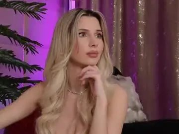 Chaturbate Live Sex Cam of eleineblue