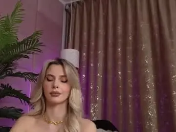 Chaturbate Live Sex Cam of eleineblue