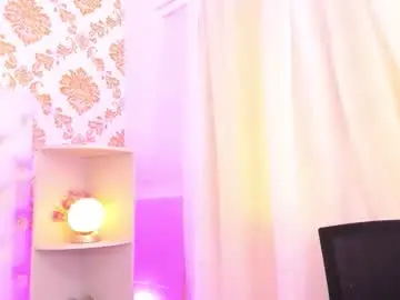 Chaturbate Live Sex of ema_lambert