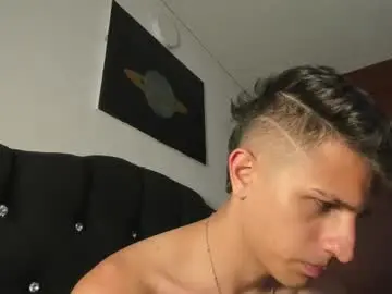 Chaturbate Sex Chat of kevin_ahs1