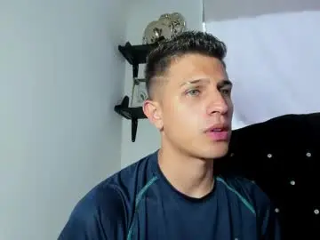 Chaturbate Private Sex Chat of kevin_ahs1