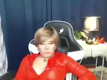 Chaturbate Live Sex Cam of lovelysugar18