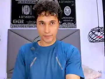 Chaturbate Best live sex cam show of buddy_whitte