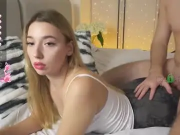 Chaturbate Live Sex Cam of lovelusik