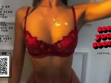 Chaturbate Watch Live Sex Cams of lucylia_