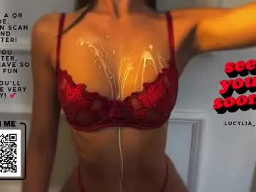 Chaturbate Live Porn of lucylia_