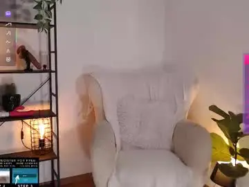 Chaturbate Live Sex Cam of lucylia_
