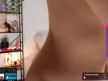 Chaturbate Live Sex Cam of lucylia_