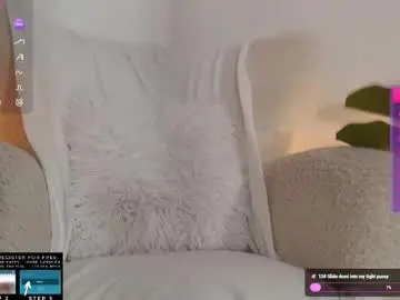 Chaturbate Best live sex cam show of lucylia_