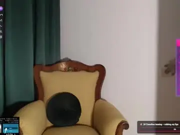 Chaturbate Nude Webcam of lucylia_