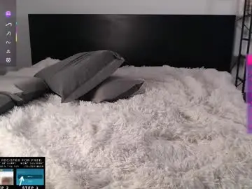Chaturbate Best live sex cam show of lucylia_