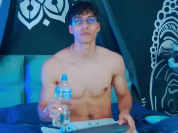 Chaturbate Adult Video Chat of alessiovitale