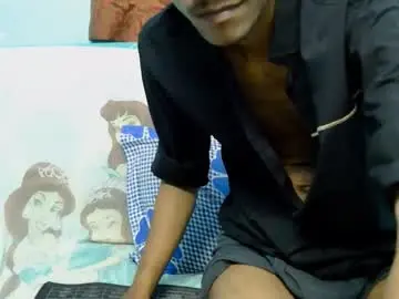 Chaturbate Live Sex Cam of skinny_leo