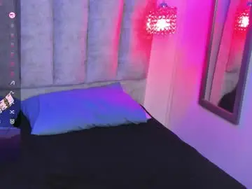 Chaturbate Live Sex Cam of lanna_brunette