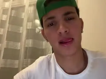 Chaturbate Free Porn Cam of sbouchikh03