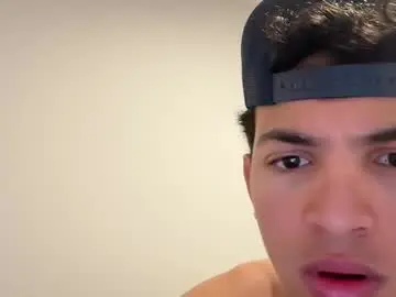 Chaturbate Live Sex Cam of sbouchikh03