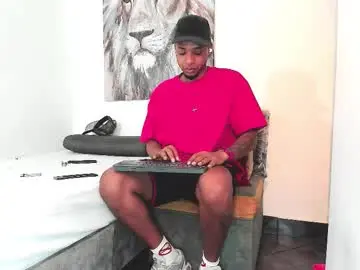 Chaturbate Live Porn of y0ung_master_