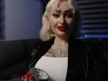 Chaturbate Sex Chat of deewhitee