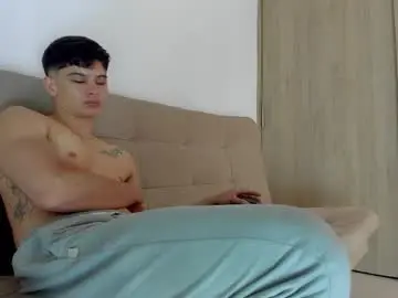 Chaturbate Sex Chat of yizus_bonz