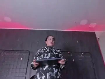 Chaturbate Free Porn Cam of carolinaarias_