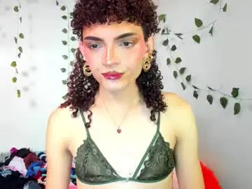 Chaturbate Free Porn Cam of lucianromeo17