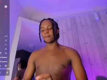 Chaturbate Live Sex Cam of dominicsccott