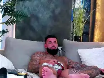 Chaturbate Free Porn Cam of masterkingofmuscle