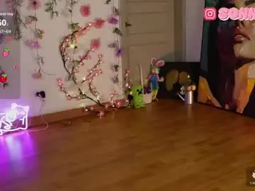 Chaturbate Live Sex Cam of sonnie_mami