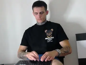 Chaturbate Free Porn Cam of carter_reos