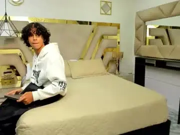 Chaturbate Best live sex cam show of ibratxandy