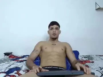 Chaturbate Adult Webcams of izaak_taylor7