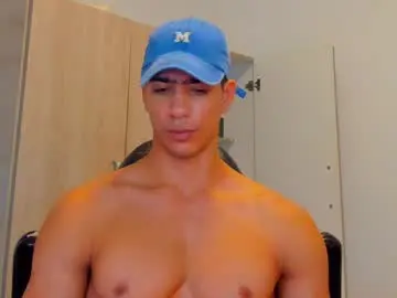 Chaturbate Best live sex cam show of tyler_lautners