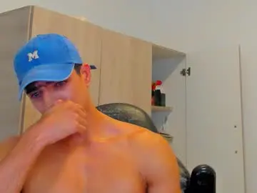 Chaturbate Adult Video Chat of tyler_lautners