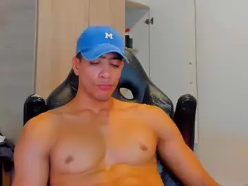 Chaturbate Watch Live Sex Cams of tyler_lautners
