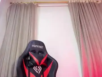 Chaturbate Nude Webcam of aleja_hill