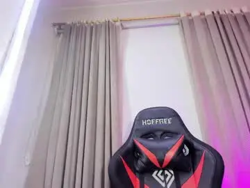 Chaturbate Nude Webcam of aleja_hill