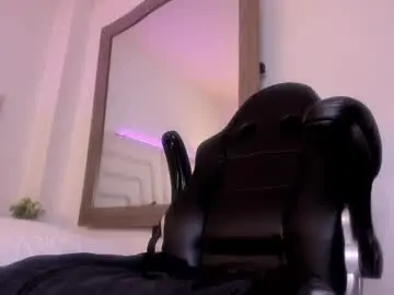 Chaturbate Live Sex Cam of ashton_myers