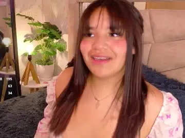 Chaturbate Live Sex Cam of miia_aurora