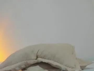 Chaturbate Watch Live Sex Cams of mia_xxx__